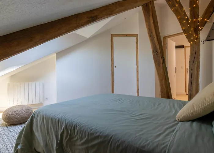 Apartment Duplex Centre, Refait A Neuf, A Proximite Du Chateau